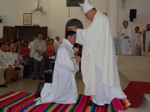 LA REFORMA DEL PONTIFICAL ROMANO: INVALIDEZ DE SACRAMENTOS LA REFORMA DEL PONTIFICAL ROMANO: INVALIDEZ DE SACRAMENTOS